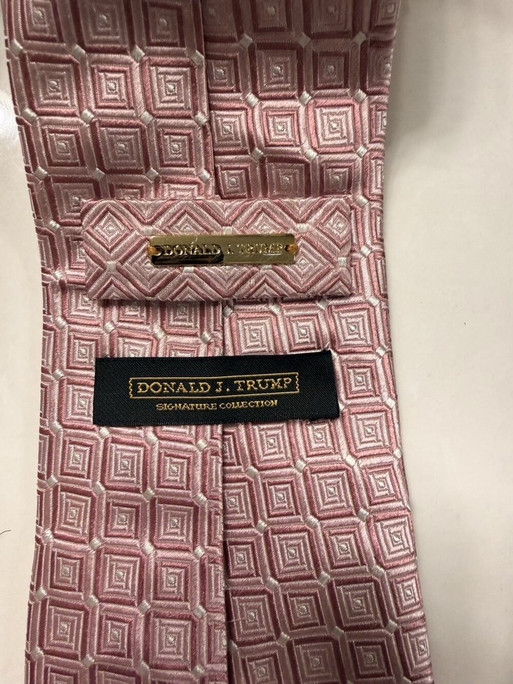 Donald J. Trump Signature Collection Pink Geometric Silk Tie Luxury Power Tie